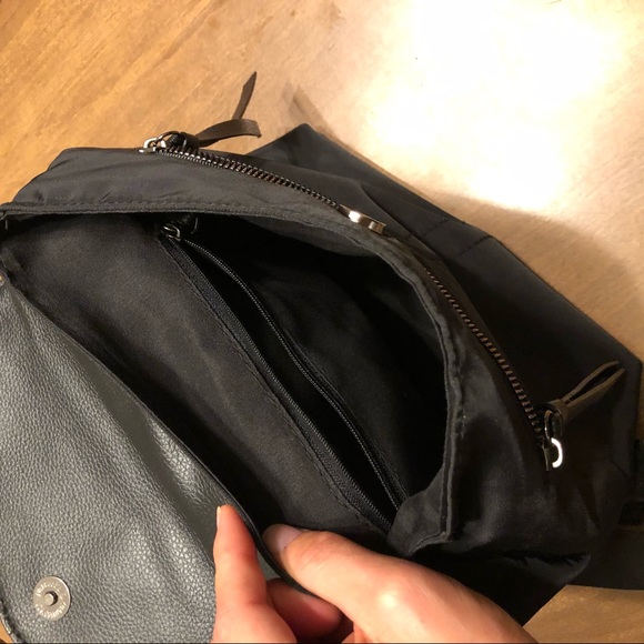 Botkier backpack purse - Picture 3 of 6